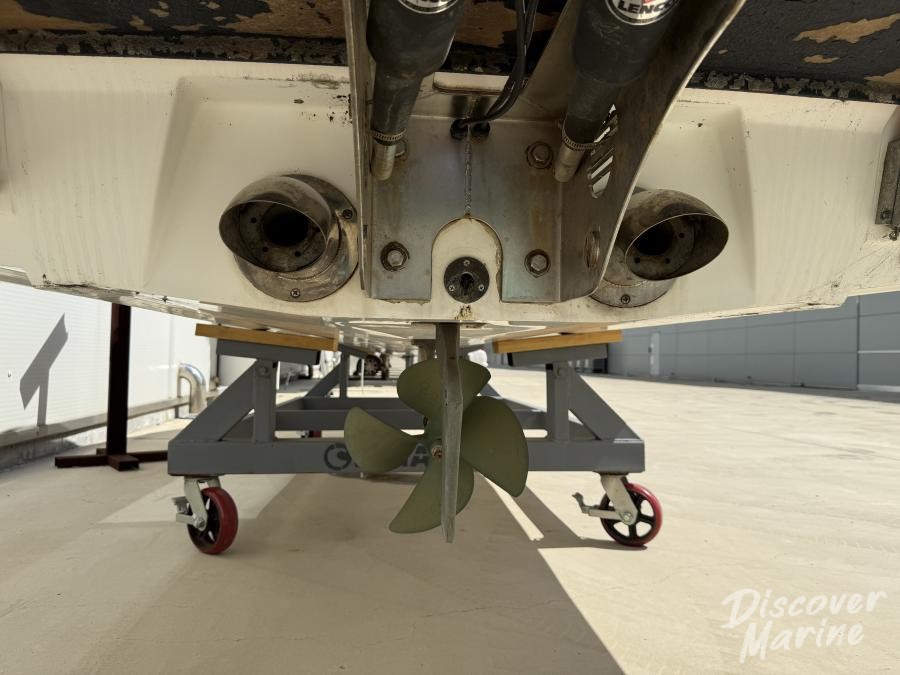 미상(분홍 모터보트)