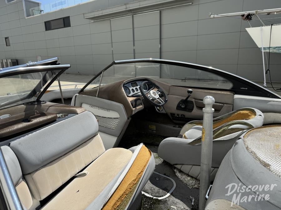 미상(분홍 모터보트)