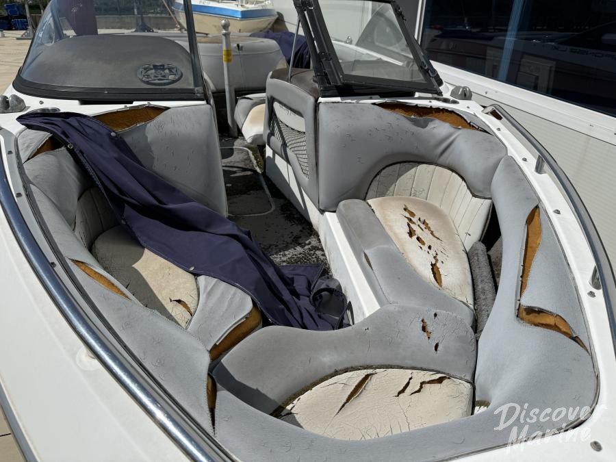 미상(분홍 모터보트)