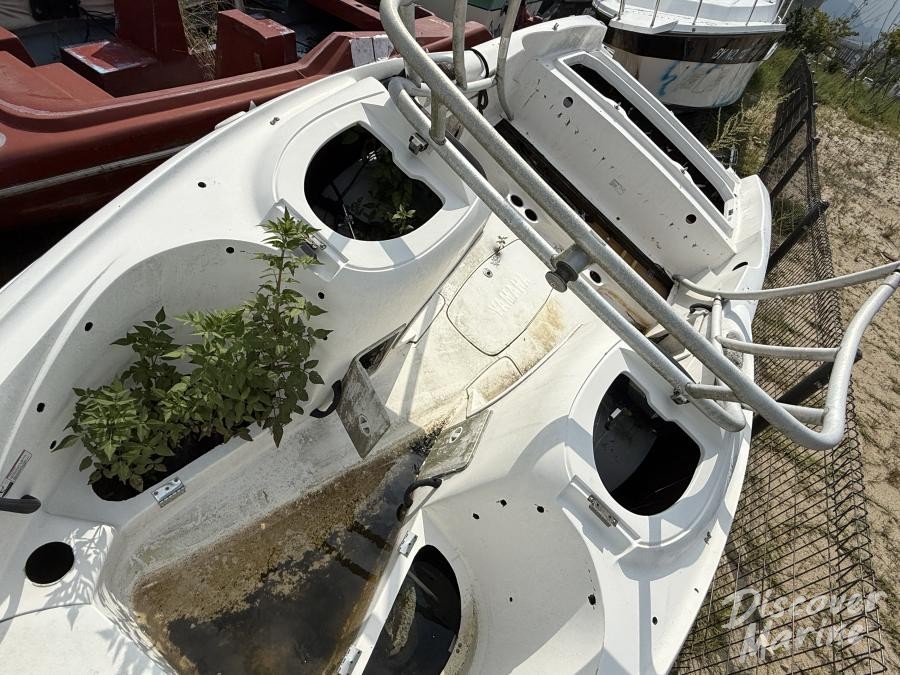 미상 (모터보트 흰빨)