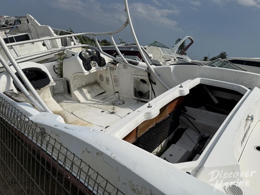 미상 (모터보트 흰빨)