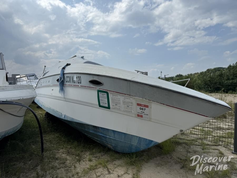 미상 (모터보트 AXUM)