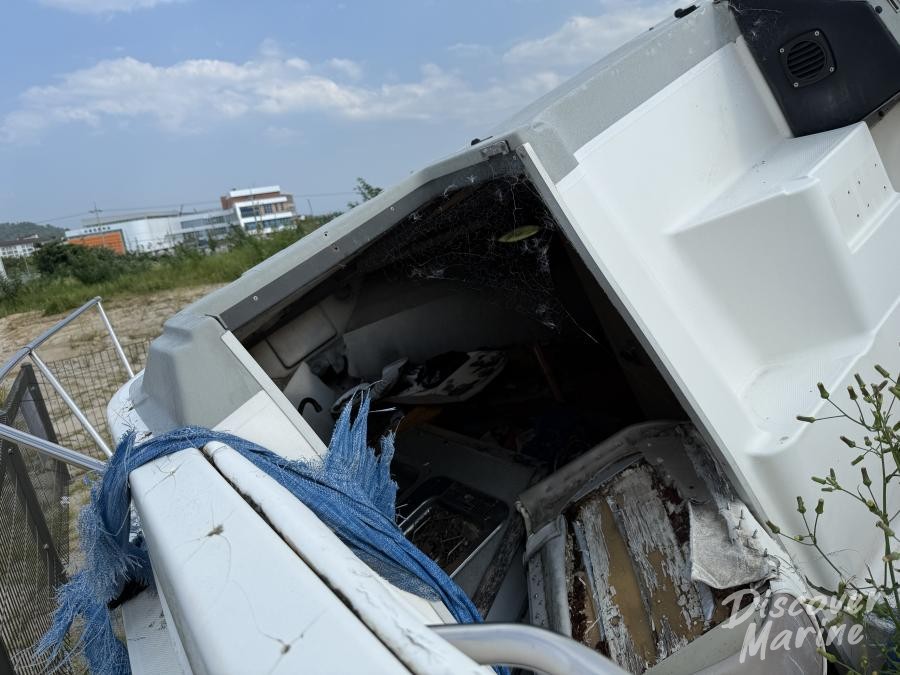 미상 (모터보트 AXUM)